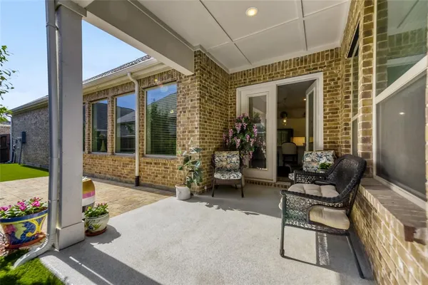 a living room filled with furniture