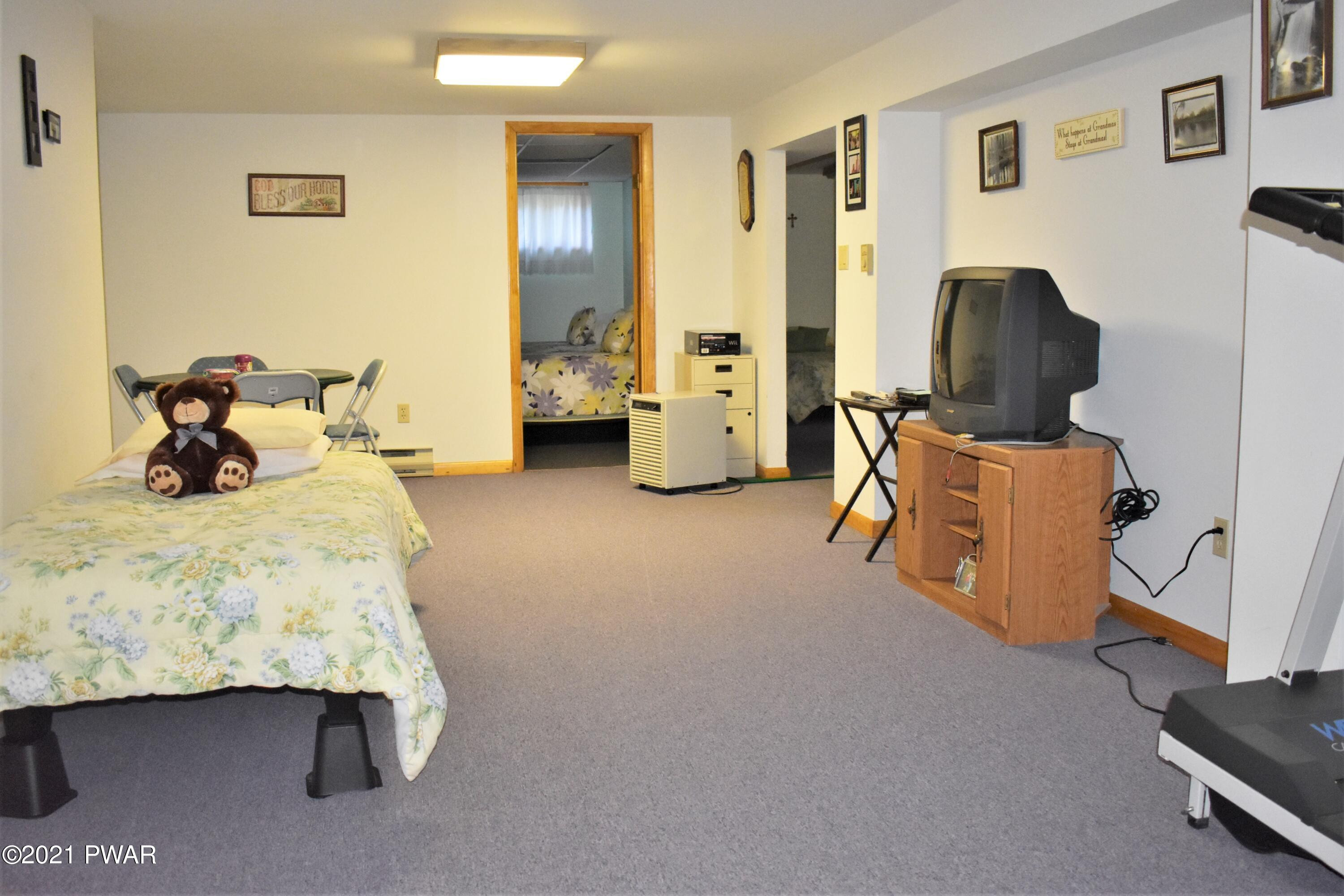 100 Summer Hill Road Hawley, PA 18428 - Photo 13 of 40