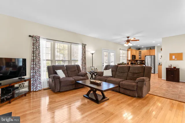 $550,000 | 7315 Anon Lane, Glen Burnie, MD 21060