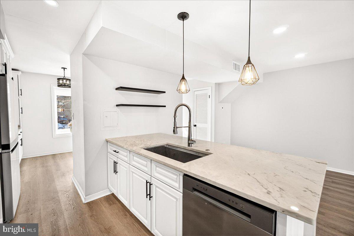 1911 Lyttonsville Road, Unit 1911 Silver Spring, MD 20910 - Photo 12 of 37