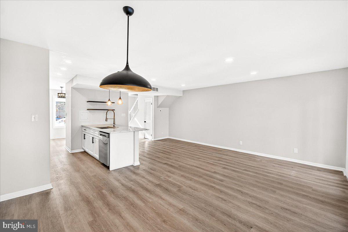 1911 Lyttonsville Road, Unit 1911 Silver Spring, MD 20910 - Photo 15 of 37