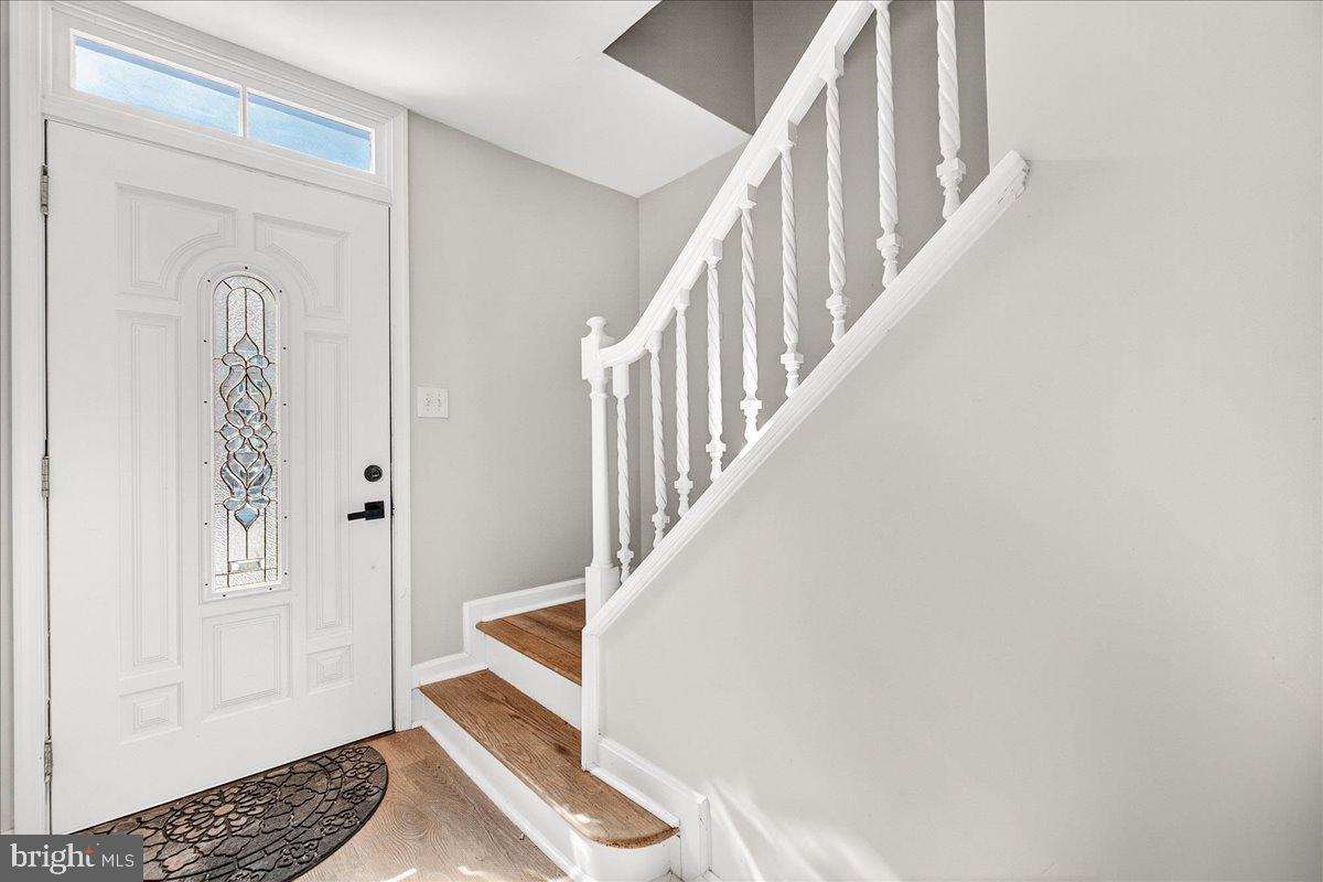 1911 Lyttonsville Road, Unit 1911 Silver Spring, MD 20910 - Photo 5 of 37