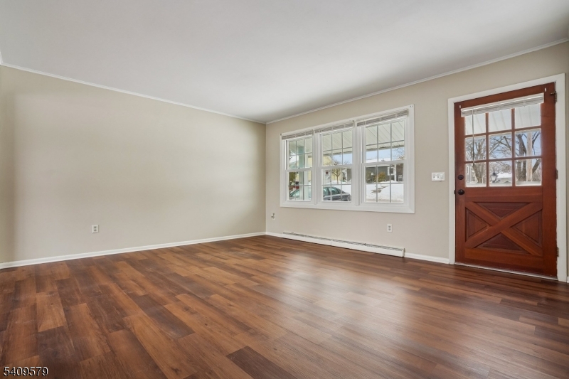 7 Maple Avenue Sussex, NJ 07461 - Photo 7 of 31