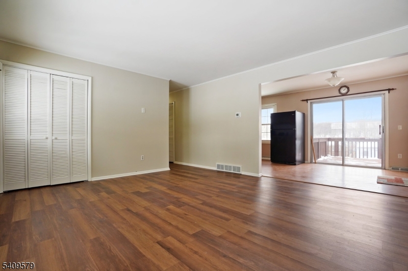 7 Maple Avenue Sussex, NJ 07461 - Photo 8 of 31