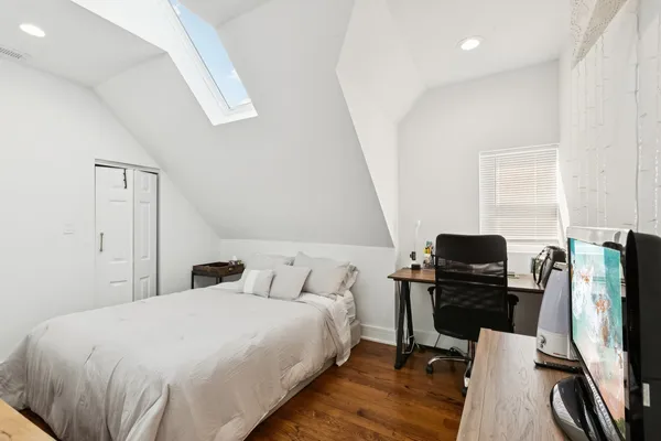 $519,900 | 6242 South Nashville Avenue, Chicago, IL 60638