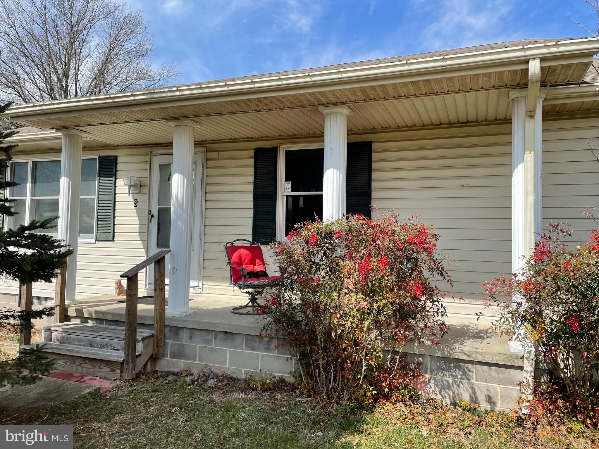 3 7th Street Ridgely, MD 21660 - Photo 4 of 21 Front Porch