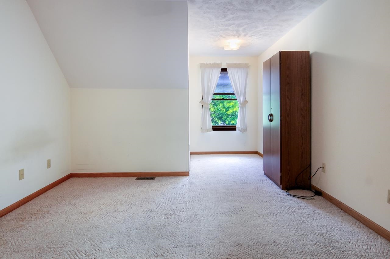 1174 Piccadilly Road Traverse City, MI 49685 - Photo 19 of 28 1903338-18.JPG
