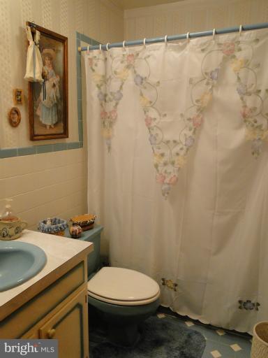 3382 Point Of Rocks Road Jefferson, MD 21755 - Photo 11 of 30 Hall Bath