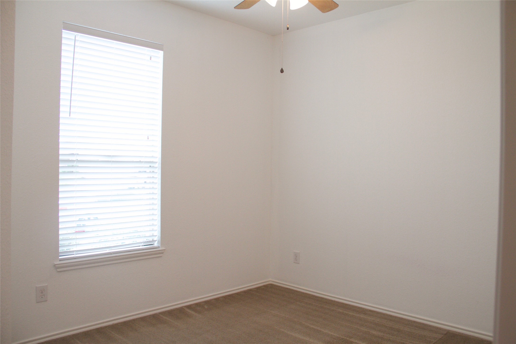 2711 Cally Court Manvel, TX 77578 - Photo 15 of 34
