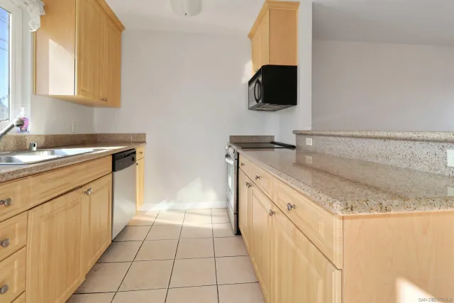 $395,000 | 1160 East Washington Avenue, Unit 3, El Cajon, CA 92019