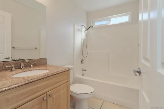 $395,000 | 1160 East Washington Avenue, Unit 3, El Cajon, CA 92019