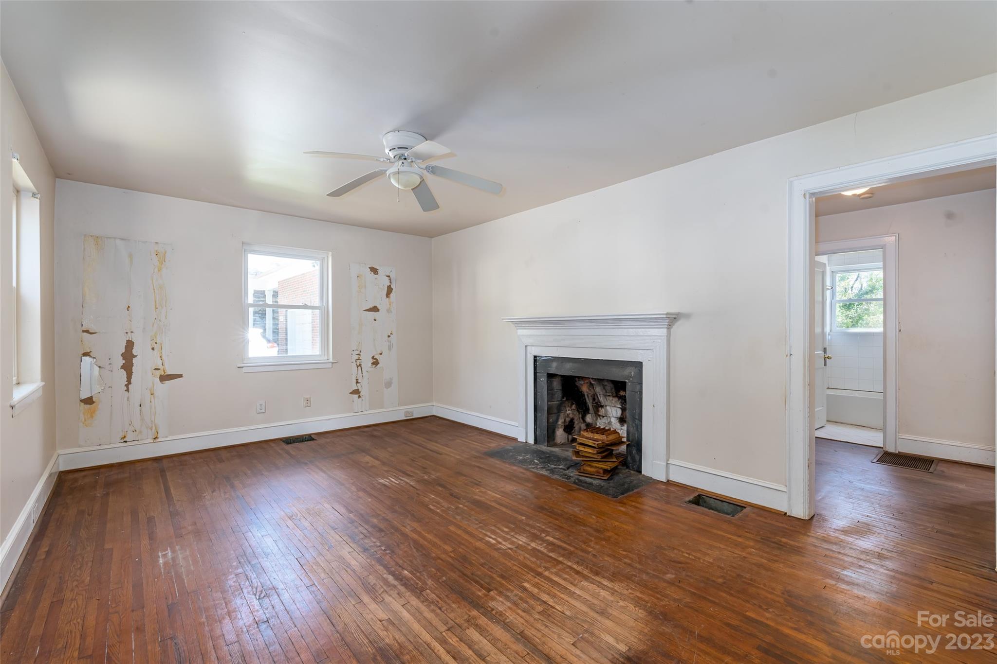 1249 Edgewood Road Charlotte, NC 28208 - Photo 6 of 26 Gallery Image 6