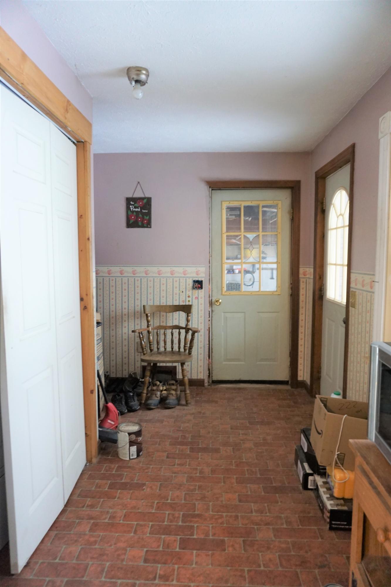 713 Middle Road Sabattus, ME 04280 - Photo 9 of 21 9