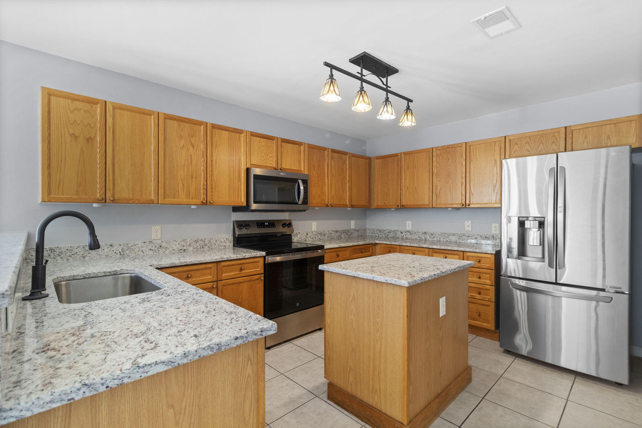 2015 Robin Wood Boulevard Moncks Corner, SC 29461 - Photo 11 of 36 27-web-or-mls-Barclay Media Co_-35