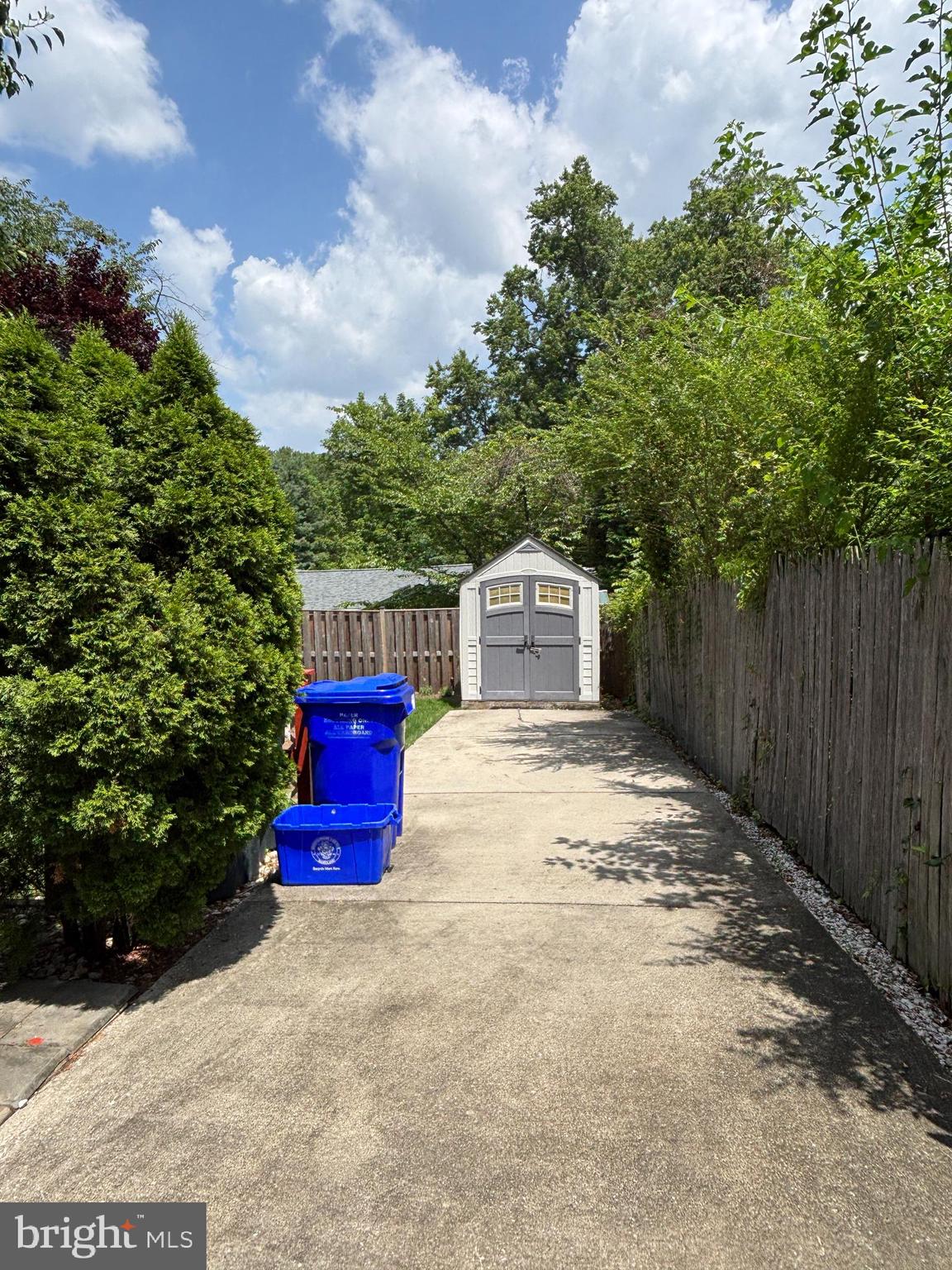 3913 Parsons Road Chevy Chase, MD 20815 - Photo 39 of 43 Long Driveway