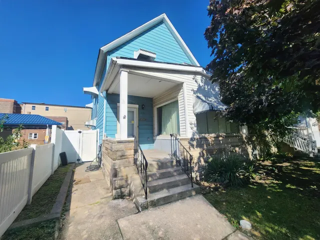 $129,900 | 716 West 145th Street, East Chicago, IN 46312