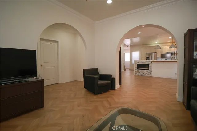 $3,650 | 3221 Folsom Street, Los Angeles, CA 90063