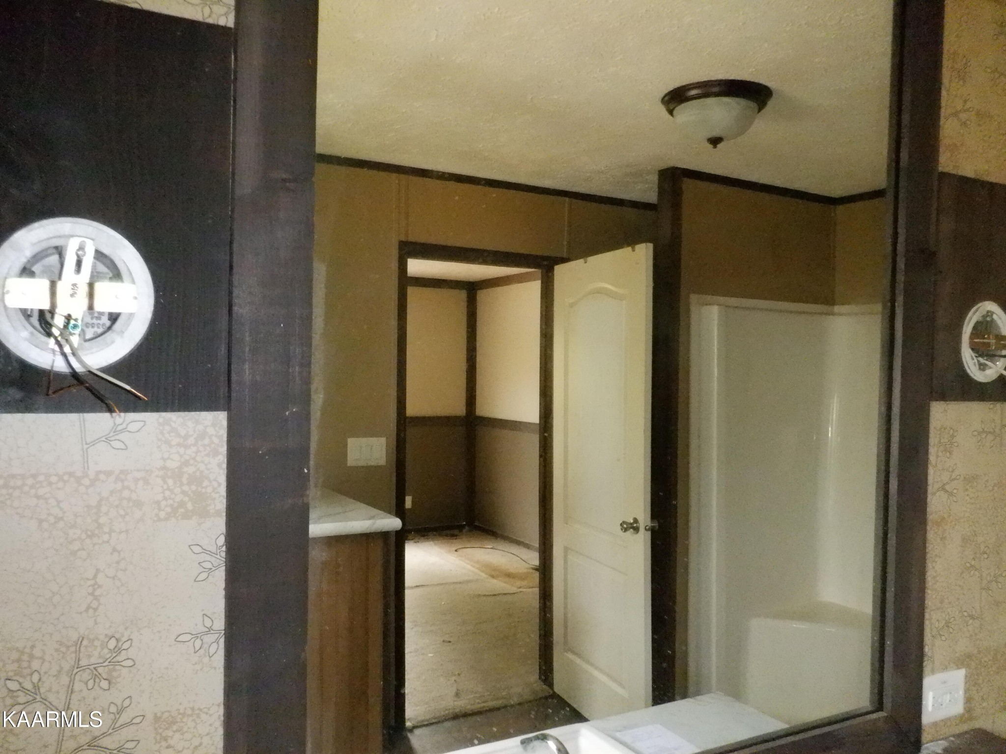 1005 Deaderick Road Knoxville, TN 37920 - Photo 10 of 15 Gallery Image 10
