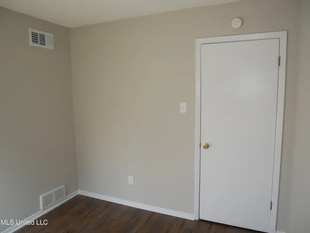 $1,295 | 3330 Mayfair Road, Horn Lake, MS 38637