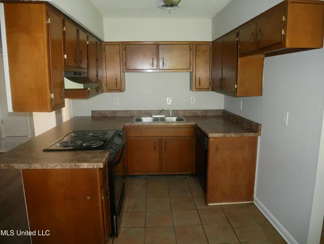 $1,295 | 3330 Mayfair Road, Horn Lake, MS 38637