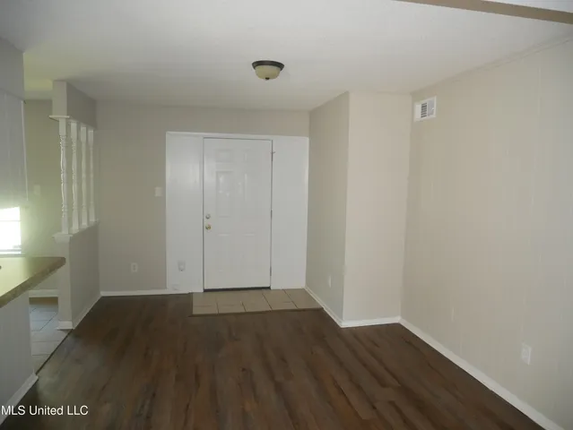 $1,295 | 3330 Mayfair Road, Horn Lake, MS 38637