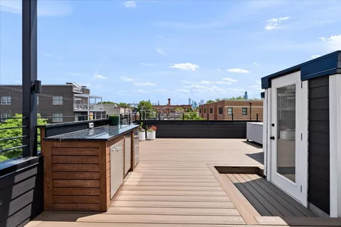 $1,225,000 | 610 North Damen Avenue, Chicago, IL 60612