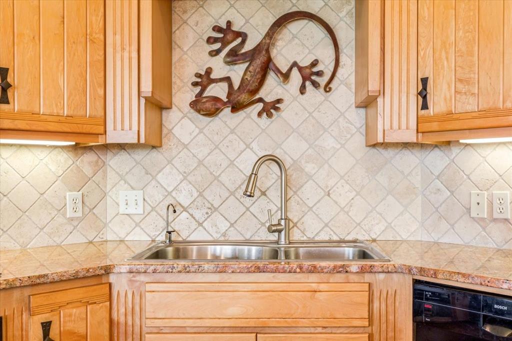 200 Ranchcrest Road Lorena, TX 76655 - Photo 15 of 38