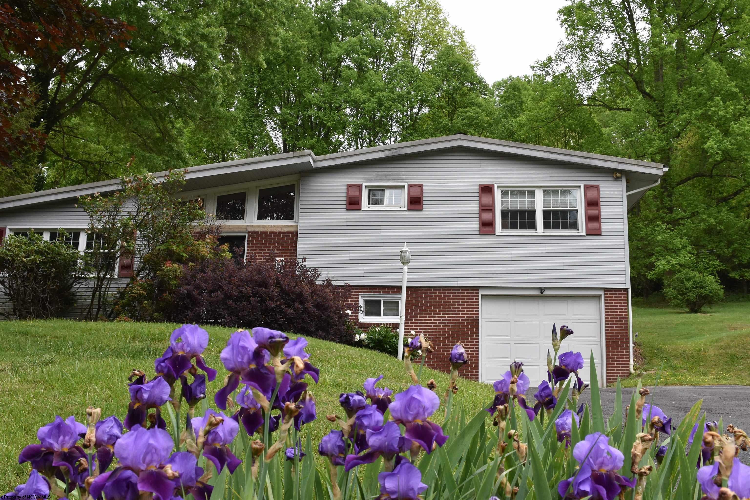 850 Country Club Road Clarksburg, WV 26301 - Photo 1 of 40 Gallery Image 1