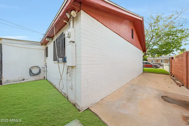 $315,000 | 5523 North 61st Lane, Glendale, AZ 85301