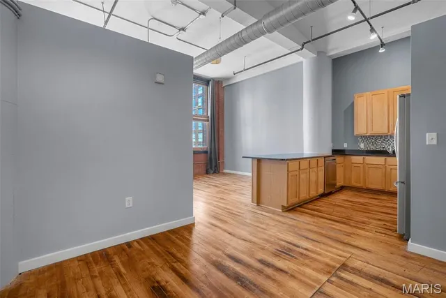 $130,000 | 1520 Washington Avenue, Unit 406, St. Louis, MO 63103
