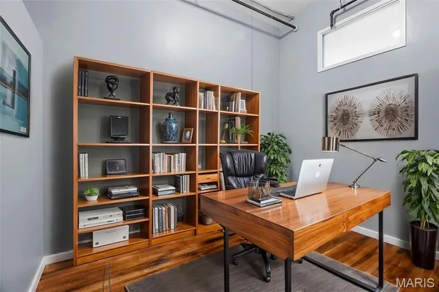 $130,000 | 1520 Washington Avenue, Unit 406, St. Louis, MO 63103