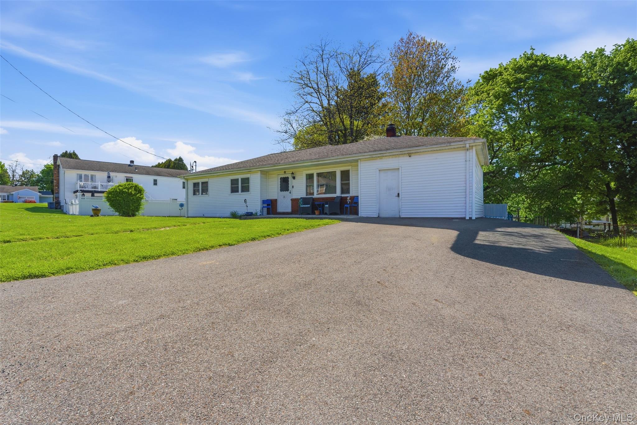 23 Stori Road Newburgh, NY 12550 - Photo 2 of 34