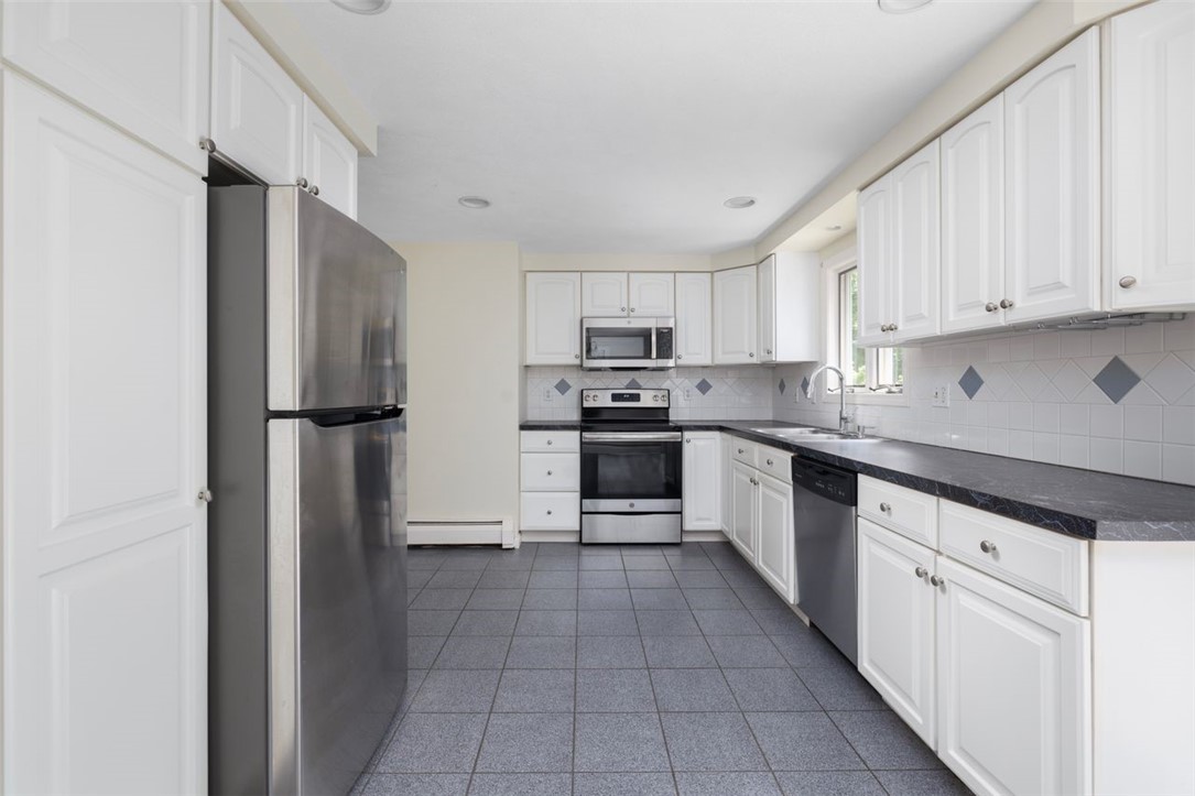 171 Betty Pond Road Scituate, RI 02831 - Photo 20 of 39