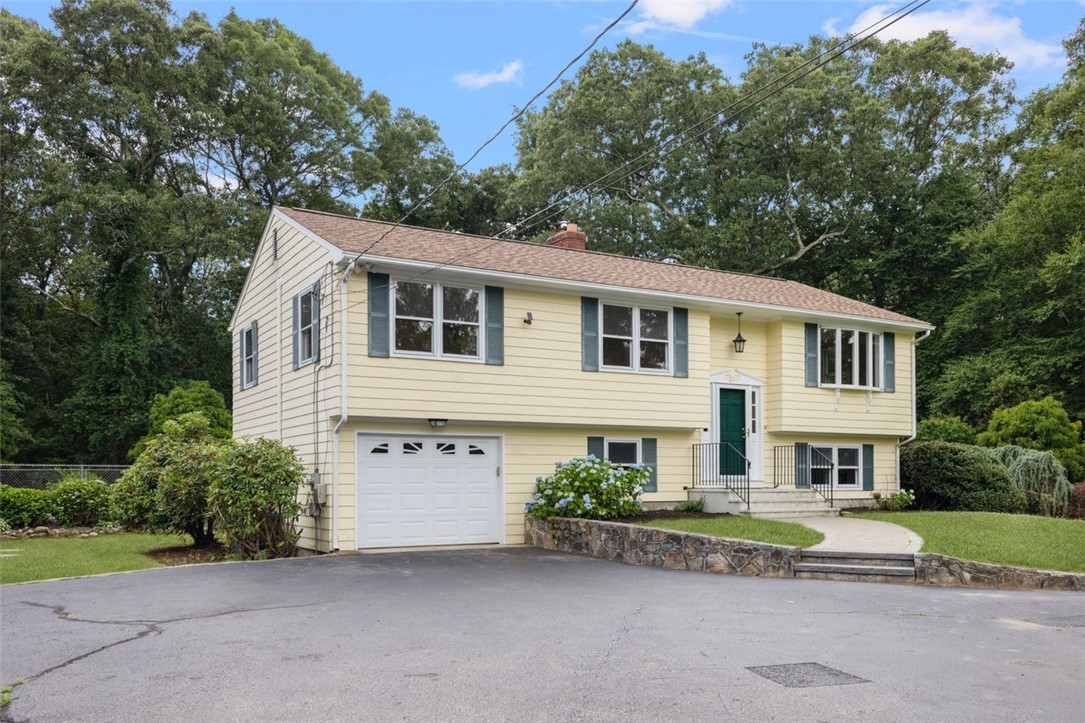 171 Betty Pond Road Scituate, RI 02831 - Photo 3 of 39