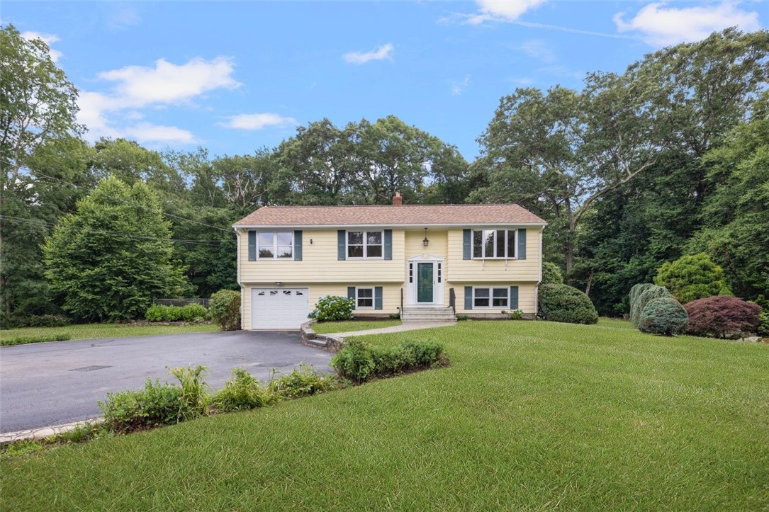 171 Betty Pond Road Scituate, RI 02831 - Photo 5 of 39