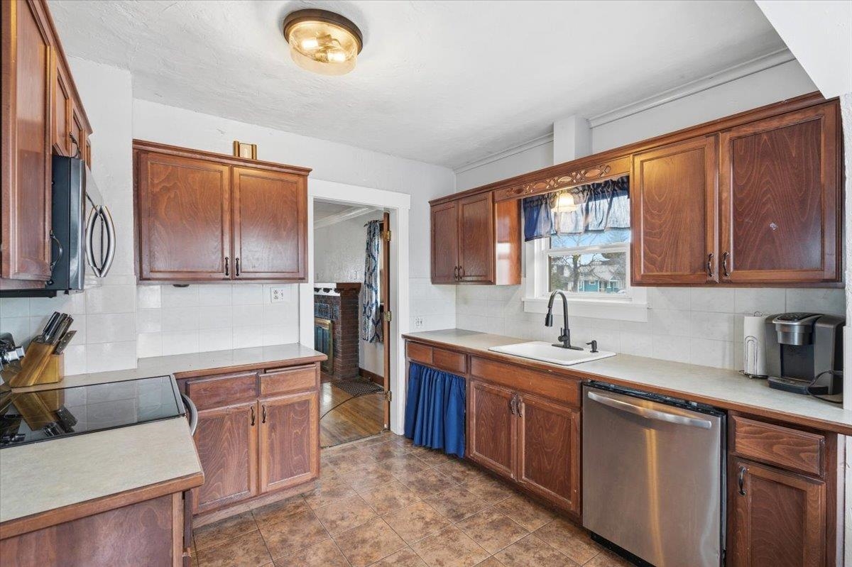 1928 West Sharp Avenue Spokane, WA 99201 - Photo 13 of 36