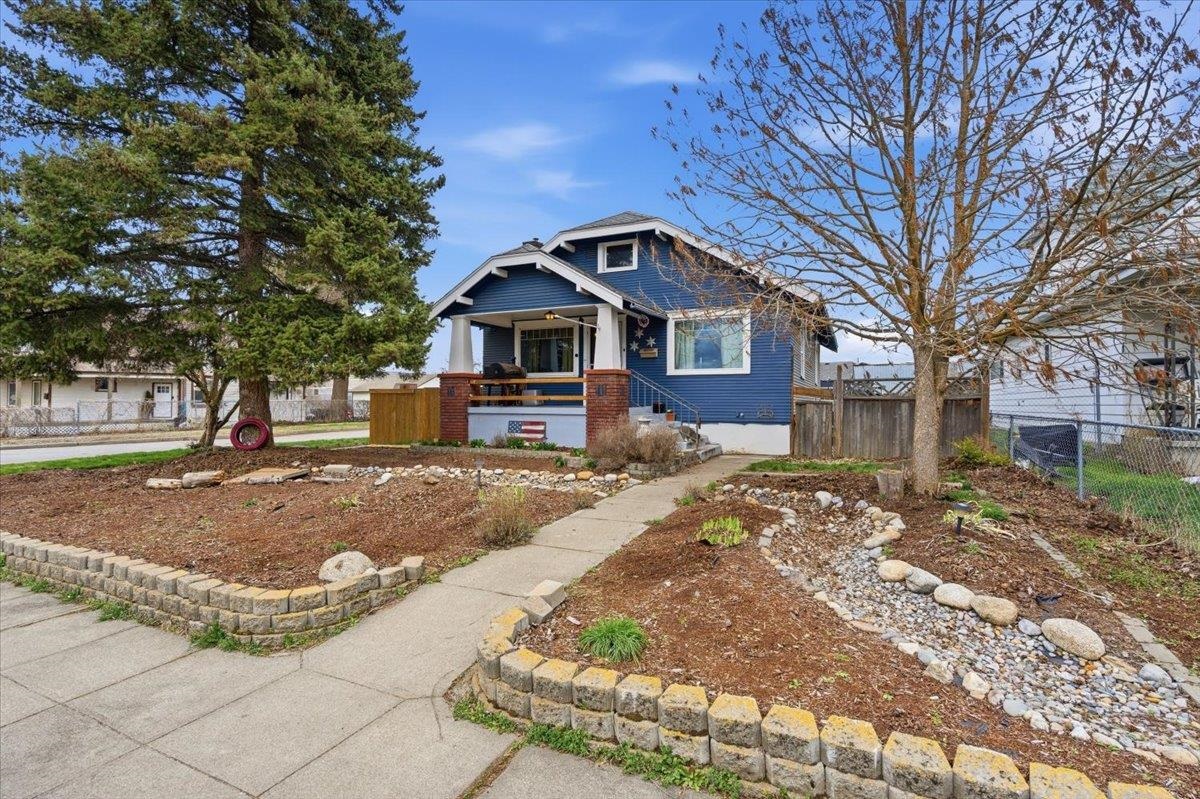 1928 West Sharp Avenue Spokane, WA 99201 - Photo 2 of 36