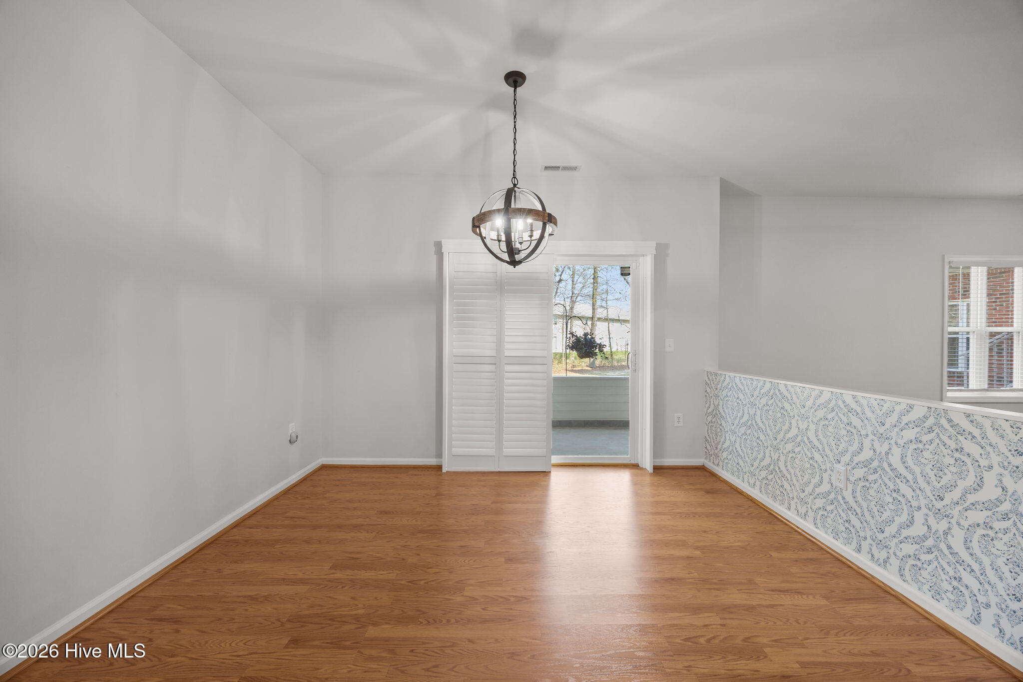 1121 Turtle Creek Road, Unit B Greenville, NC 27858 - Photo 30 of 55 30-web-or-mls-IMG_9528