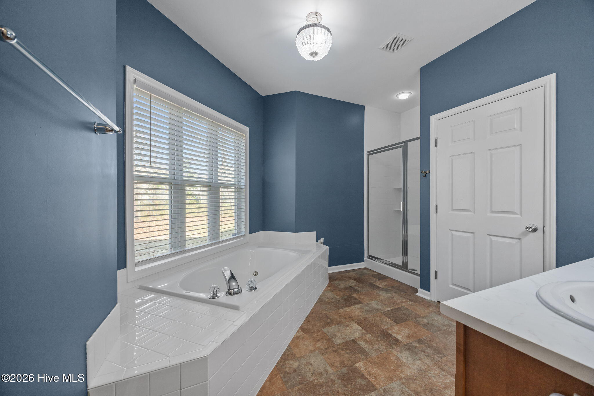 1121 Turtle Creek Road, Unit B Greenville, NC 27858 - Photo 42 of 55 42-web-or-mls-IMG_9570