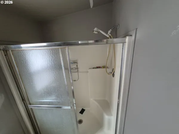 $108,000 | 386 La Casa Street, Eugene, OR 97402
