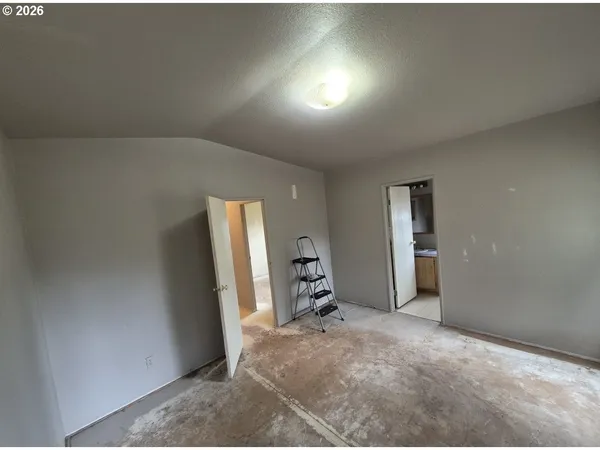 $108,000 | 386 La Casa Street, Eugene, OR 97402