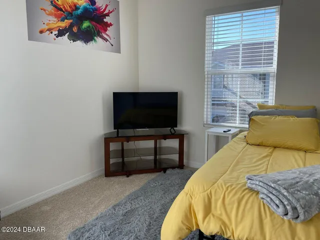 $2,150 | 17 Bella Oaks Drive, Port Orange, FL 32129