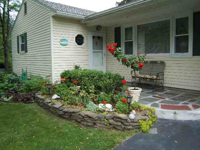 7 Starlight Road Colonie, NY 12110 - Photo 2 of 12 Photo 2