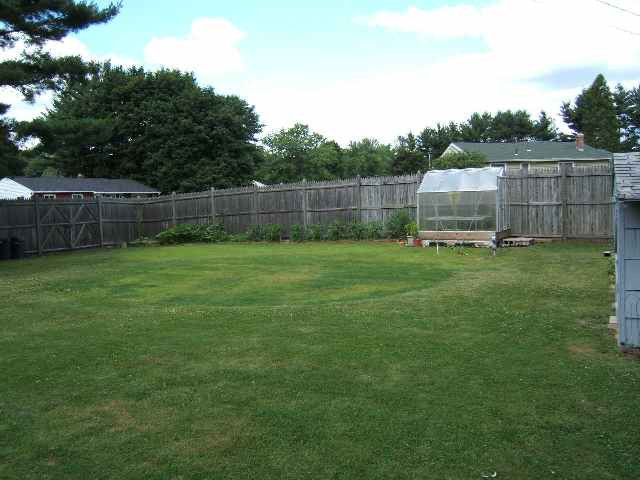 7 Starlight Road Colonie, NY 12110 - Photo 4 of 12 Photo 4