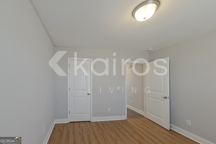 228 Western Red Cedar Drive Springfield, GA 31329 - Photo 16 of 27 wooden floor in an empty room