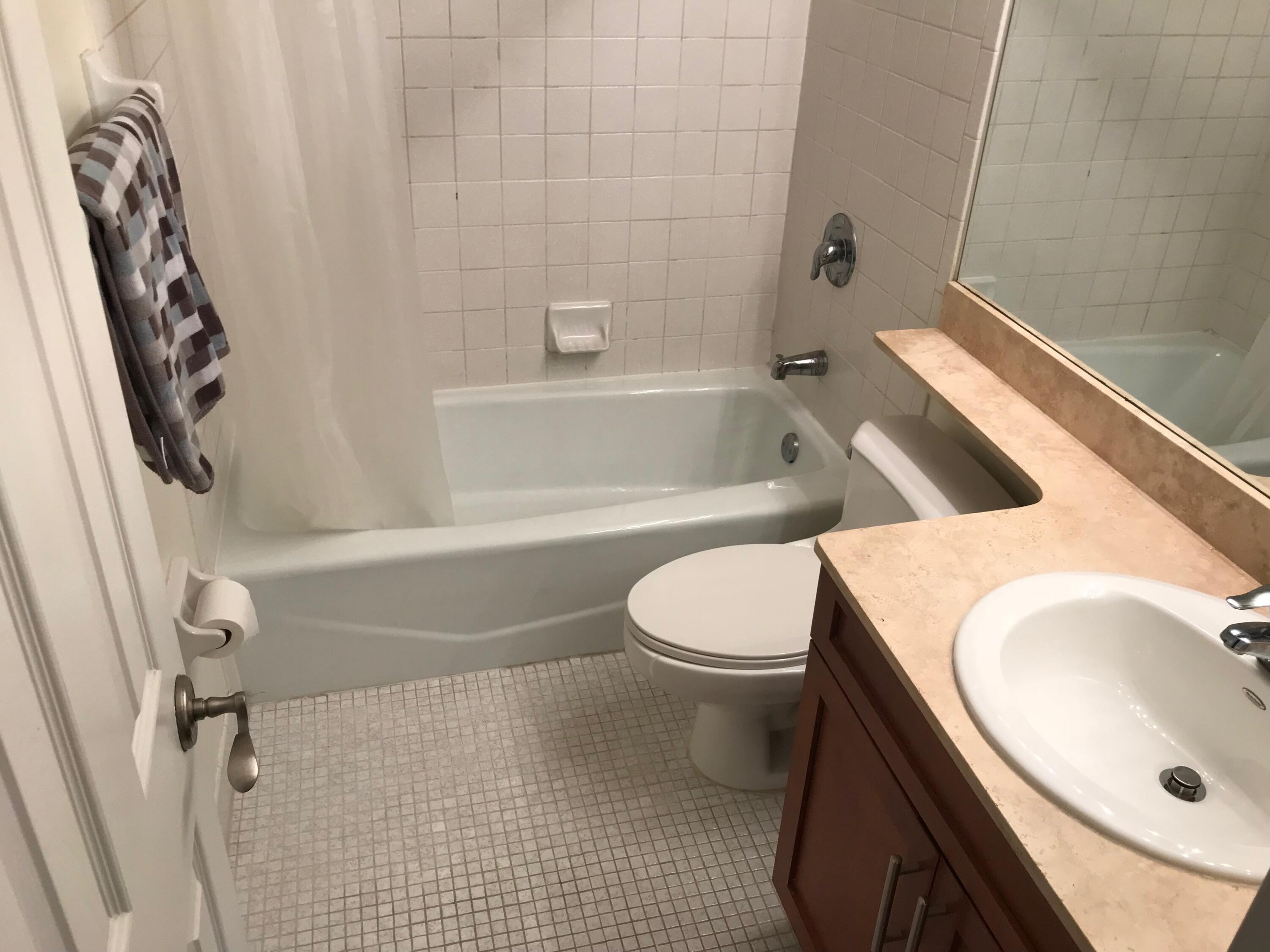 621 East Woolbright Road, Unit 202 Boynton Beach, FL 33435 - Photo 7 of 22 IMG_3164