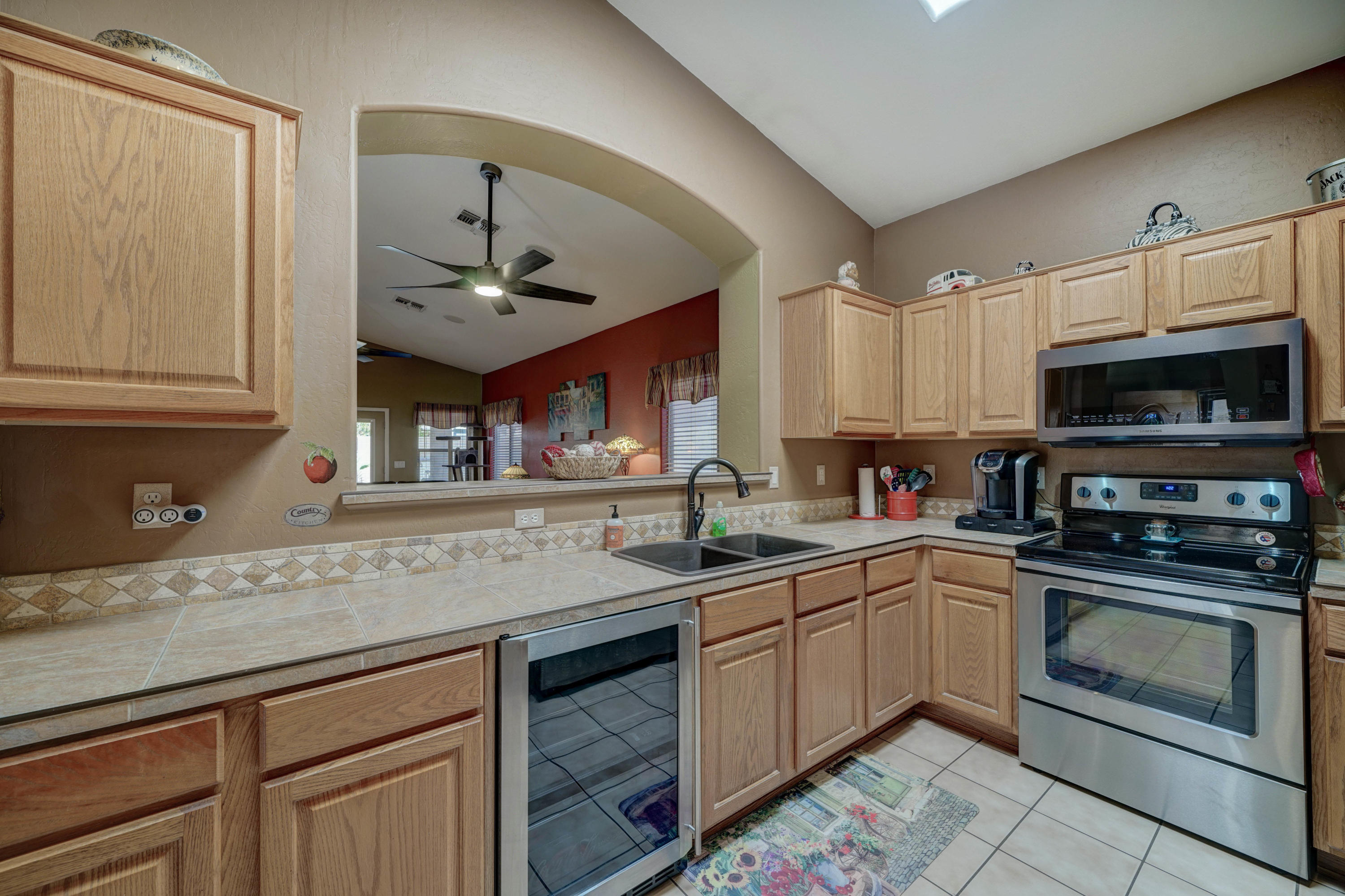 10922 West Almeria Road Avondale, AZ 85392 - Photo 8 of 11 10922 W Almeria Rd-9