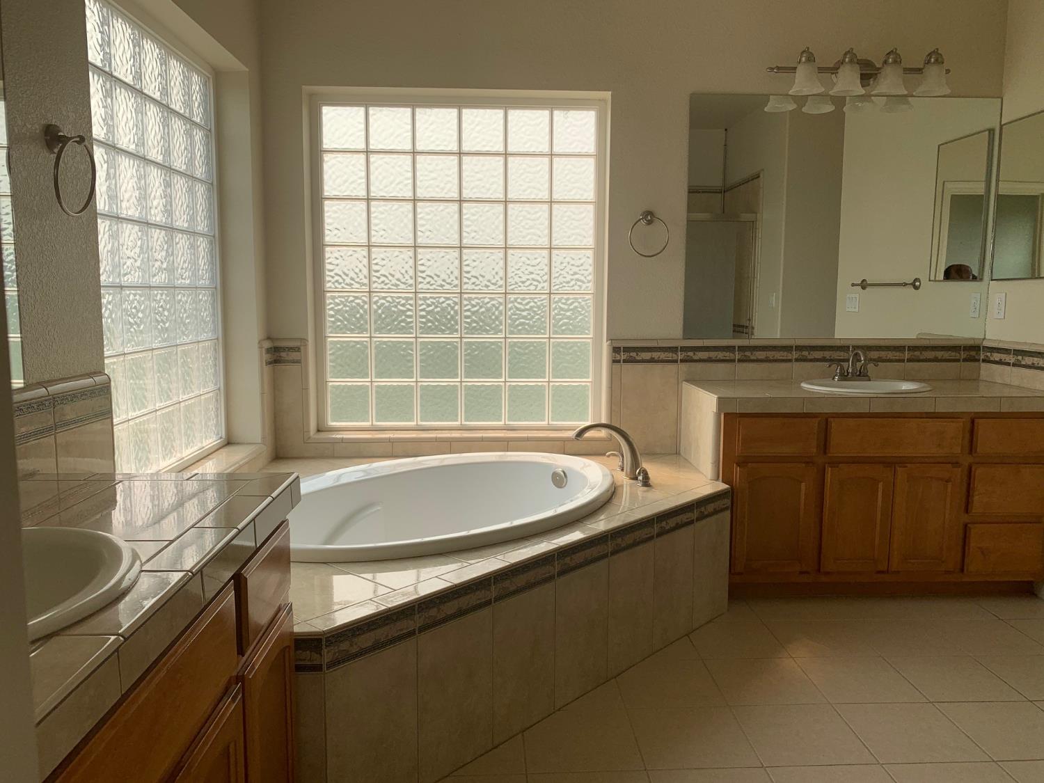 16160 Moore Road Lodi, CA 95242 - Photo 16 of 38