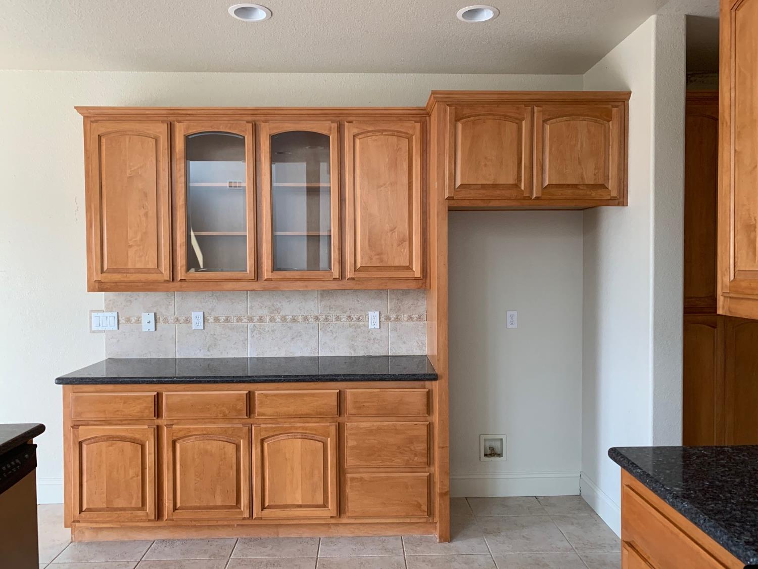 16160 Moore Road Lodi, CA 95242 - Photo 7 of 38