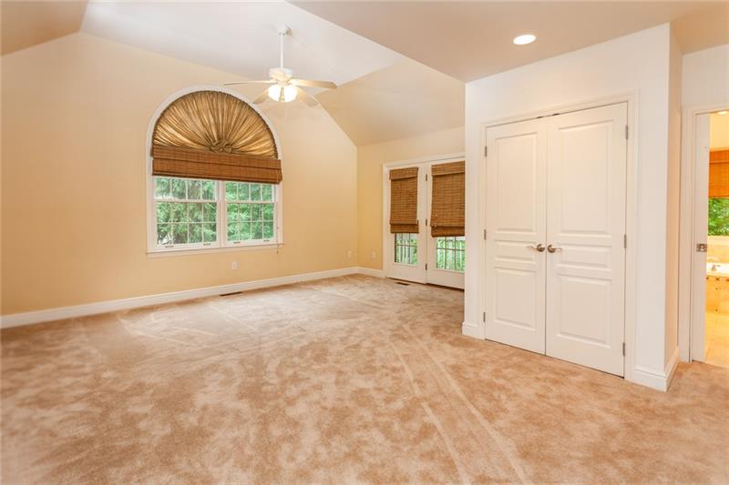 520 Farndale Road Pittsburgh, PA 15238 - Photo 12 of 21 Master with full bath and private outdoor space